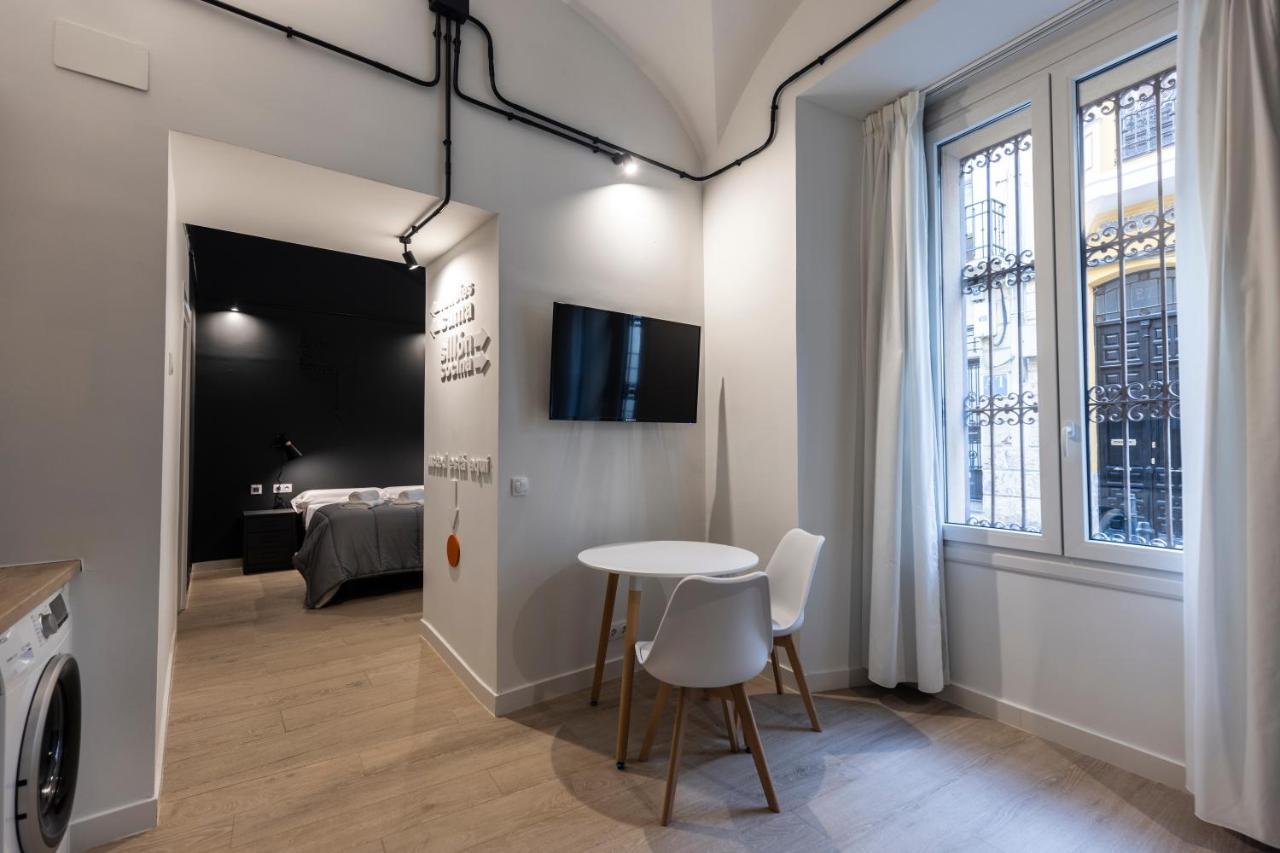 Apartamentos Turisticos De La Bernarda Caces Екстериор снимка