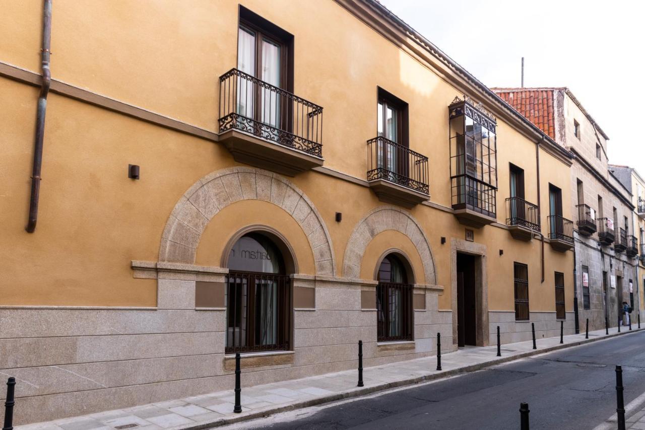 Apartamentos Turisticos De La Bernarda Caces Екстериор снимка