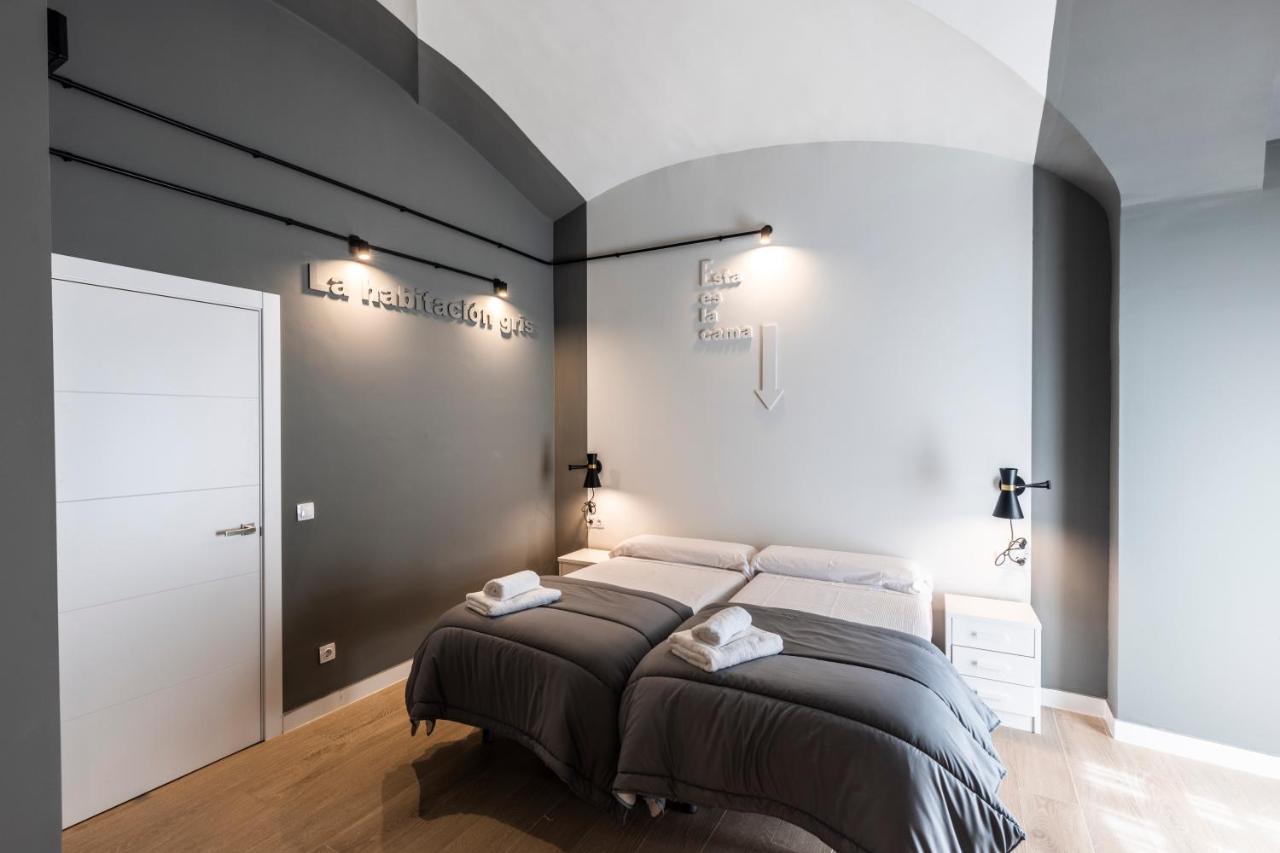 Apartamentos Turisticos De La Bernarda Caces Екстериор снимка