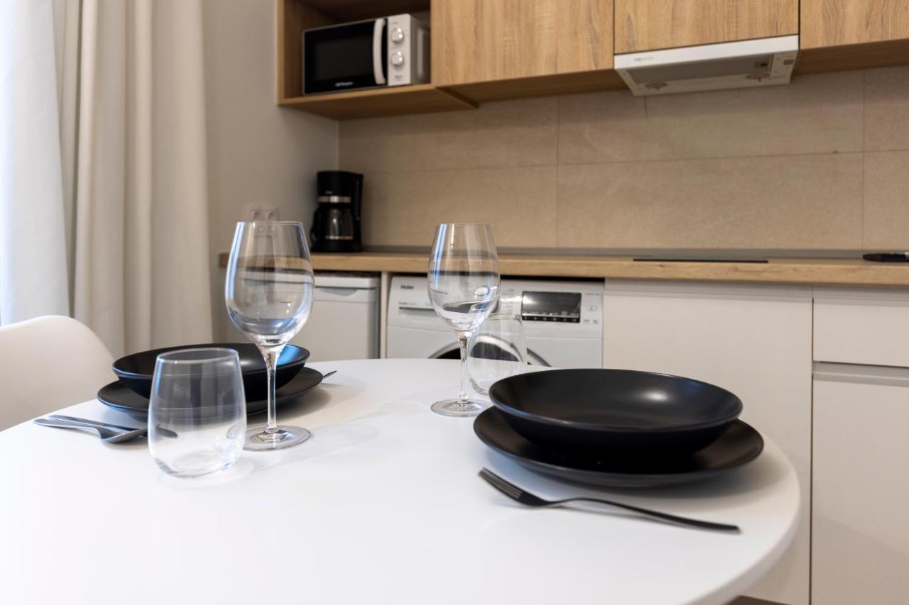 Apartamentos Turisticos De La Bernarda Caces Екстериор снимка