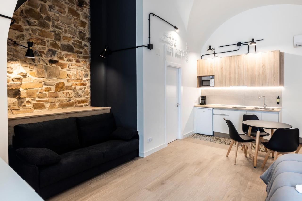 Apartamentos Turisticos De La Bernarda Caces Екстериор снимка