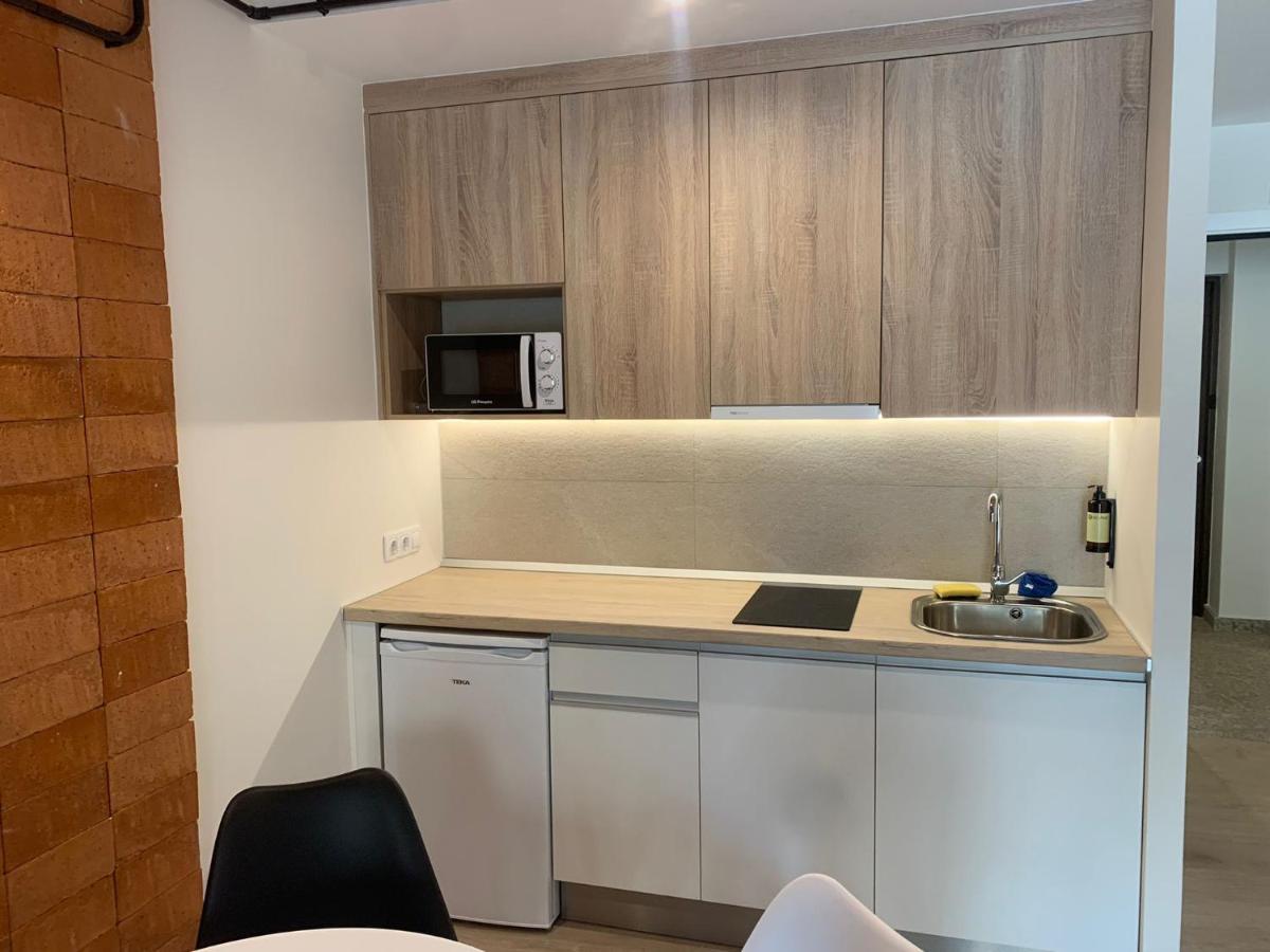 Apartamentos Turisticos De La Bernarda Caces Екстериор снимка