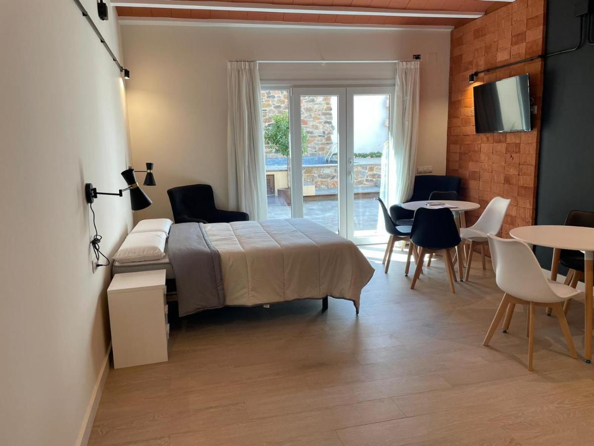 Apartamentos Turisticos De La Bernarda Caces Екстериор снимка